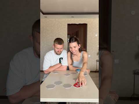 Memory battle 😅 #boardgame #challenge #familyfun #funnyfamilygames #100k #family #funny