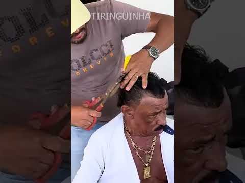 BARBEIRO ESQUISITO CUIDA DE TIRINGA