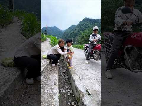 A Good Guy Stop The Motorcycle & Fixed The Way So People Pass Easily 🙏 By 👉 Respect Vibes 😊