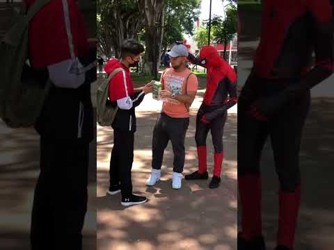 Bromas en la calle ??