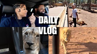 DAILY VLOG: WE WENT TO A DRIVE THRU ZOO, CANT BELIEVE THIS IS A THING!