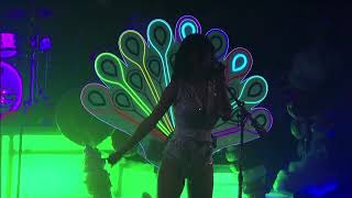 Katy Perry - Peacock (Live On Letterman 2010)