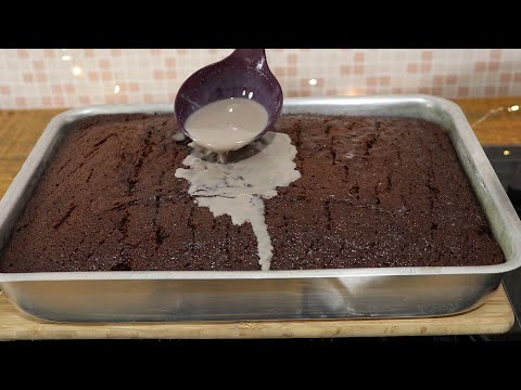 BOLO DE CHOCOLATE MOLHADINHO E MUITO FOFINHO