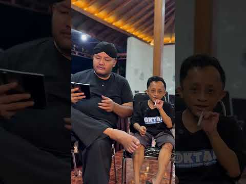 Berapa umur teguh cilik yang suka kesurupan bondan gemoy