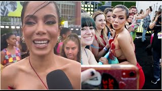 Anitta sobre vestido vermelho no VMAs: "Pra melhora do Brasil"; veja