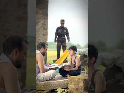 एक फोजी ने करा बच्चे पर भरोसा 😱🇮🇳#army #shorts #trending #youtubeshorts #viral