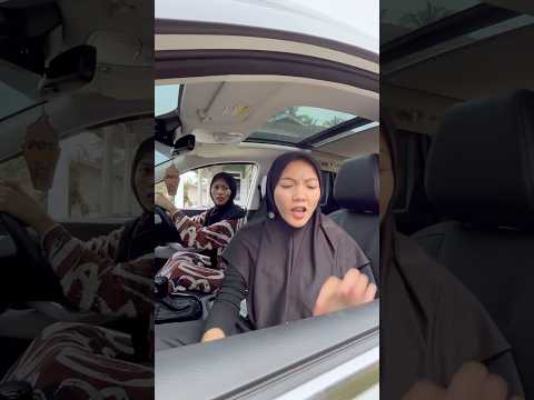 Takut ! Feby Kabur Melihat Mobil Bisa Ngomong