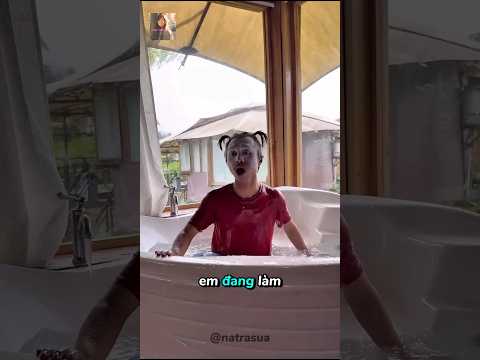 Khi Mẹ Vắng Nhà Hai Anh Em Tắm Chung Kiểu…😅