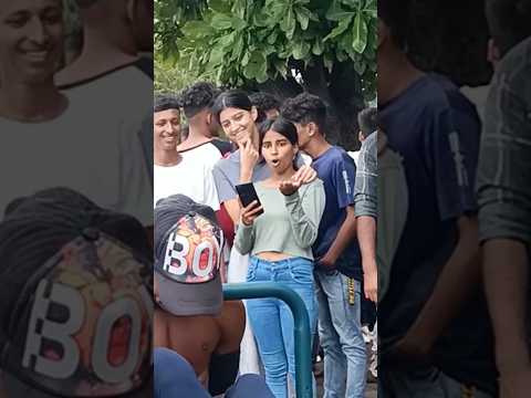 Public Reactions?#reaction #reactionvideo #streetworkout #calisthenics #marinelines #marinedrive