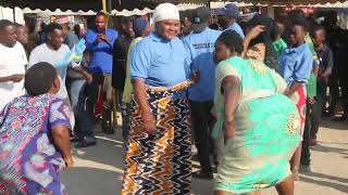 ANGALIA BALAAAA LA NGOMA ILIOWAACHA WATU MIDOMO WAZI DODOMA