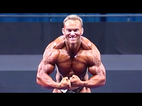 Grant Mayo - Overall Winner NABBA Southern Hemisphere Championship 2004