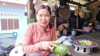 ส้มตำหมูยอแช่บๆจ้า