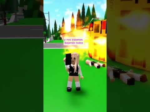 Accidente 😱🤣 #roblox #gaminggirl #brookhaven #humor #shorts #suscribete #like @Jastsukie