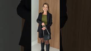 Vídeo adicional 5 do item Blusa Sophie Canelada - Verde - Elegância com Toque Fashion no Ombro a Ombro