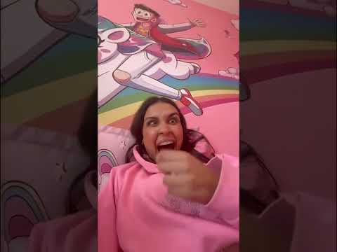 VALERIA LE ESTร HACE CARICIAS A UNAI EN LA CABEZA!!! ๐ณ๐