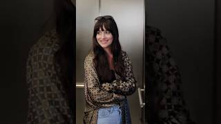 Dakota Johnson respondendo perguntas aleatórias para VOGUE. #DakotaJohnson #shorts