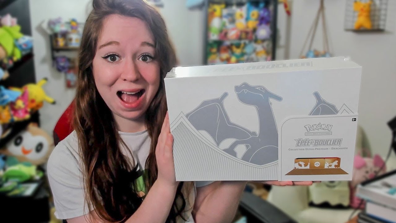 LE GRAAL ! Ouverture du Coffret Pokémon Dracaufeu Ultra Premium Ultra Rare !