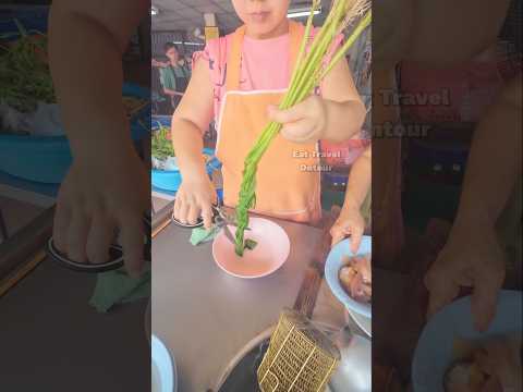 บะหมี่โฟ พิเศษ 1 ชามครับ #สตรีทฟู้ดไทย #ก๋วยเตี๋ยว #noodles ร้านตาง้วน บ้านใหม่แปดริ้ว