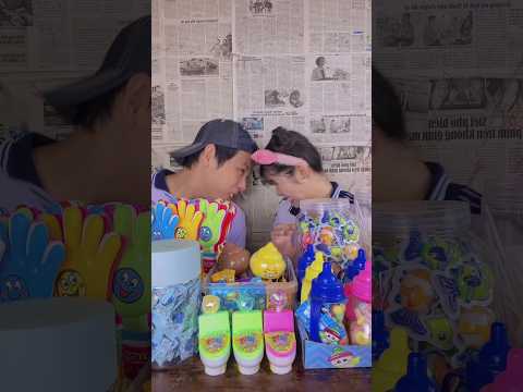 Kẹo Húc Nhau 😂|Ăn vặt chú Tư #anvattuoitho #candy #shorts