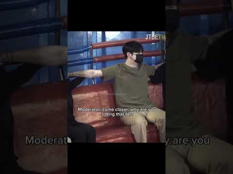 Moderator trying to set the cute girl and boy ❤️❤️ #korea #kpop #koreananimation #viralvideo