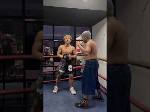 Setelah Fight selesai Paris Pernandes Vs Yunus Wamaer nongkrong bareng