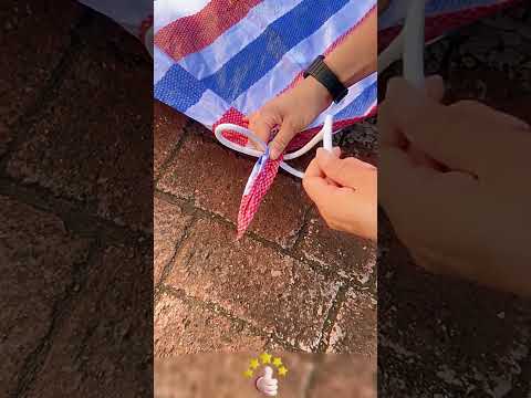 Fast and practical ways to tie the corner knots of a tent awning 🌄.