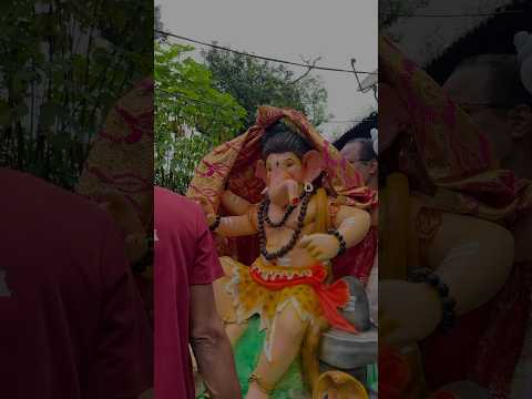 The hardest Goodbye!🥹 #art #ganeshchaturthi #ganeshmurtimaking #visarjan #artandcraft #painting
