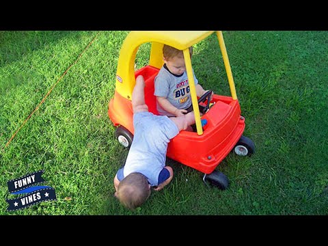 TOP FUNNIEST 2025! Baby and Sibling Fails Everywhere | Try Not To Laugh | Funny Vines