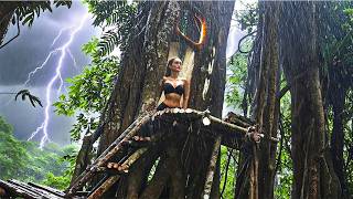 Build a Shelter Inside a Tree – Survival Alone in a Fierce Rainstorm
