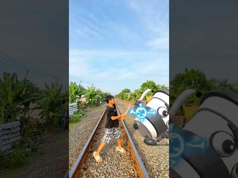 Si adek lawan cappucino assasino di rel kereta api ๐โ๏ธ