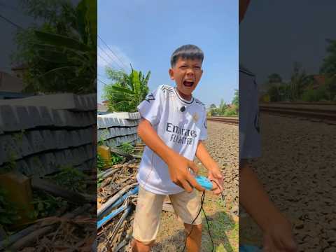 Siadek prank main game orang 😂⁉️