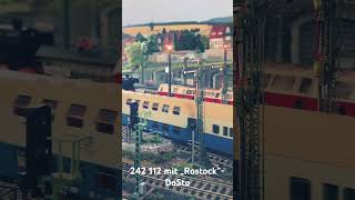 Modellbahn H0 - 242 112 mit Rostock-DoSto