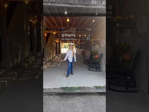 A cowgirl is the best of both worlds 🤷🏼‍♀️🤠#cowboys #angels #jessiemurph #cowgirl #horse