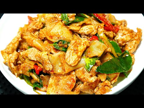 ผัดหน่อไม้ดองใส่หมู รสเด็ด จัดจ้าน เปรี้ยวเค็มเผ็ดลงตัว Stir-fried Pickled Bamboo Shoots with Pork