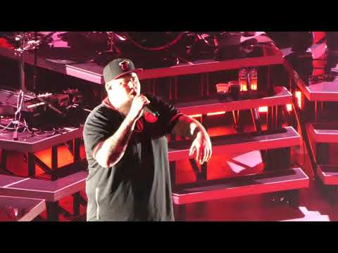 Rag'n'Bone Man - The Fire - live @ 013 Tilburg, the Netherlands 30 October 2017