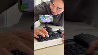 Keyboard dan mouse wireless udah satu set. Praktis banget mau dibawa kemana2