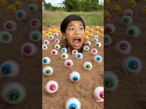Bushcraft Skills: SMART idea and USEFUL with Eye Candy #survival #bushcraft #outdoors #shorts #candy