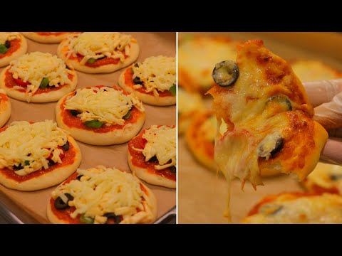 ميني بيتزا بانجح واسهل عجينه🌨️فطائر البيتزا الذهبيه🍕طريقة صوص البيتزا بطريقتي المعتمده mini pizza