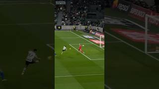 Impresionante golazo Luis suárez #sportinglisboa #luissuarez #futbol #golazo #parati