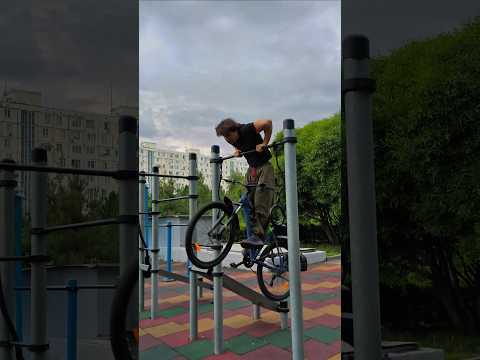 В длинном видео на YT больше таких ВЫХОДОВ😏 #workout #motivation #sports #мемы #memes #юмор #gym