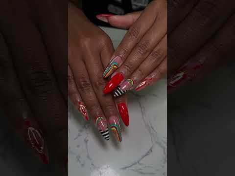 Let’s admire this set I did on her natural nails 😌