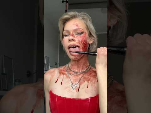 Bewertet das Ergebnis in den Kommentaren!🖤🩸 #makeup#transition