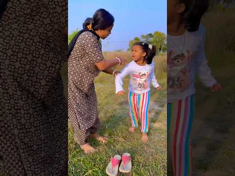 She gets a surprise sandal ๐ฑ๐ฅฐโค๏ธ๐๐ #shorts #viralshorts #viralvideo