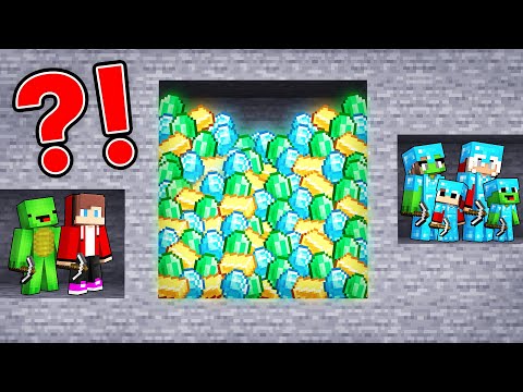 Mikey and JJ vs Families MINE BATTLE in Minecraft - Maizen