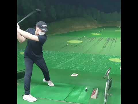 일단 드라이버는 쇼라서 멀리치고봅니다