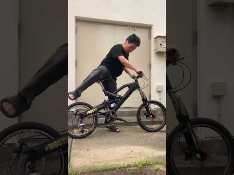 Cheap suspension VS Expensive suspension. #mtb #suspension
