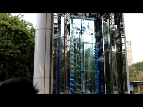 台中植物園水鐘_跨整點的時候 - YouTube