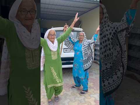 Nili pari pili pari kamre me band h ๐ฅบ๐ฅบ๐ฅบ #love #dance #anaya