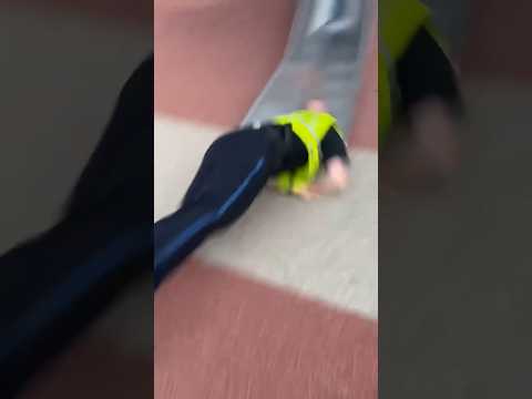 C’est un policier ou une canette ?