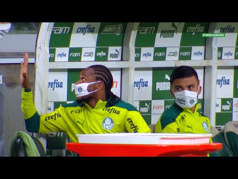 Clima tenso! Luiz Adriano discute com torcedor na arquibancada em derrota do Palmeiras no Allianz